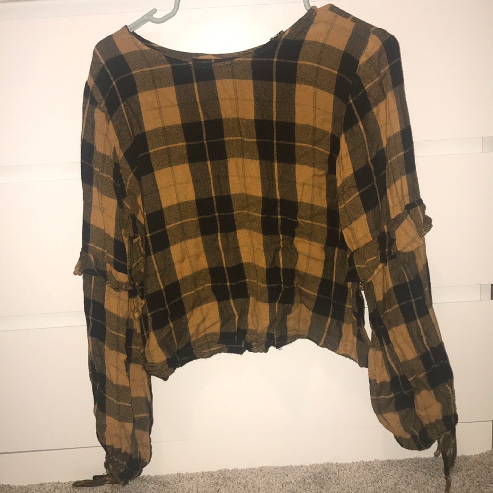 Long sleeve crop top